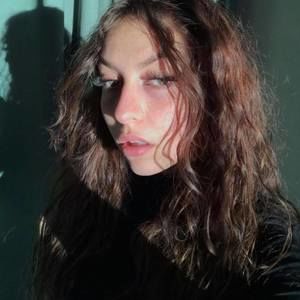 Meet your Posher, Jade